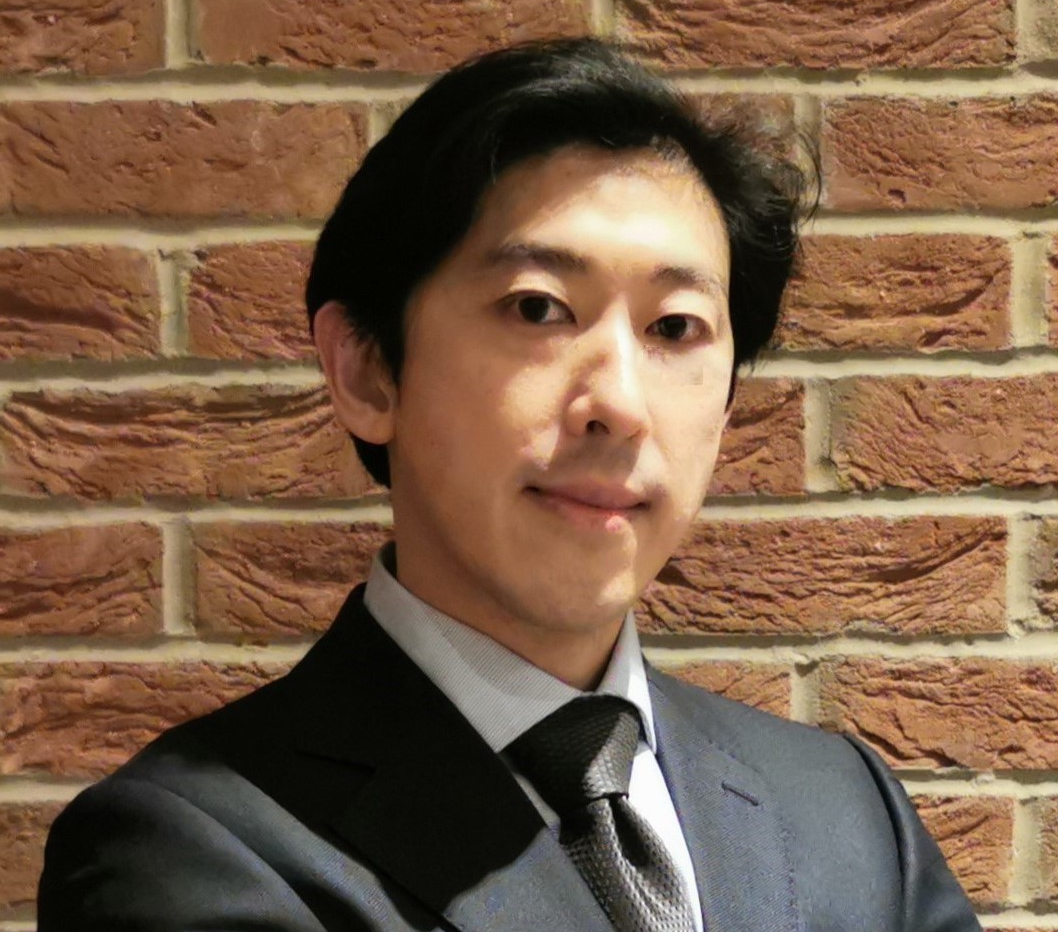 Mr Kuen Yeow Chin